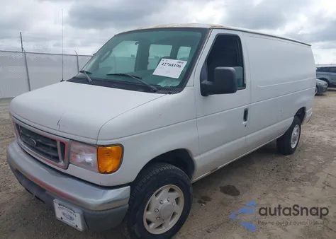 2005 Ford E-250 Commercial/Recreational z USA, uszkodzony, nr VIN 1FTNE24L25HA88100